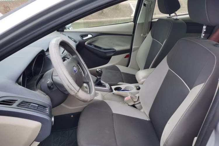 Used Ford Focus 2012 Sedan 1.6L Manual Comfort Model Left Front Seat