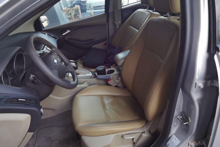 Used Ford Focus 2012 Sedan 1.6L Automatic Comfort Model Left Front Seat