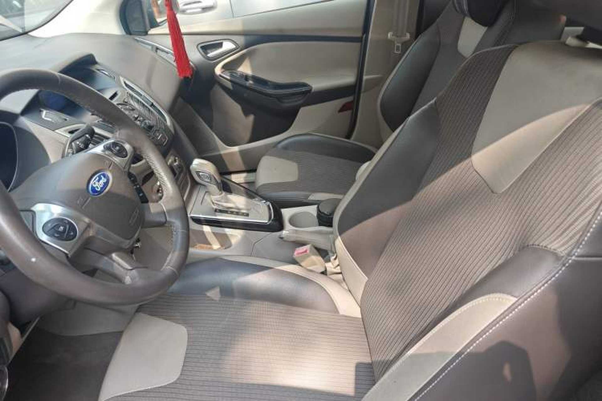 Used Ford Focus 2012 Sedan 1.6L Automatic Fashion Edition Left Front Seat