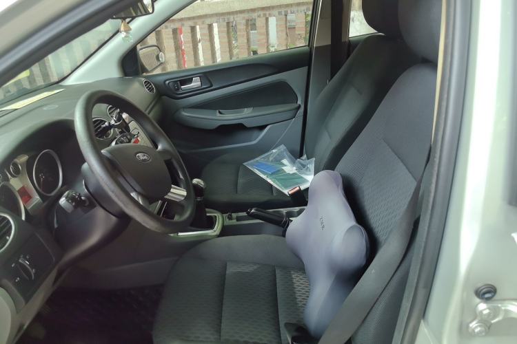 Used Ford Focus 2012 Hatchback Classic 1.8L Manual Base Model Left Front Seat