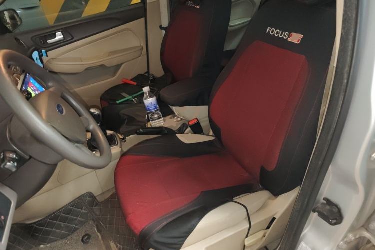 Used Ford Focus 2012 Sedan Classic 1.8L Manual Base Model Left Front Seat