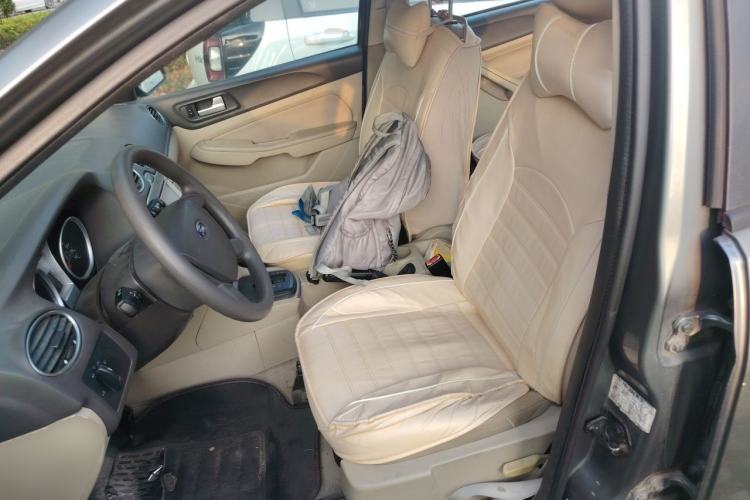 Used Ford Focus 2012 Sedan Classic 1.8L Automatic Base Model Left Front Seat