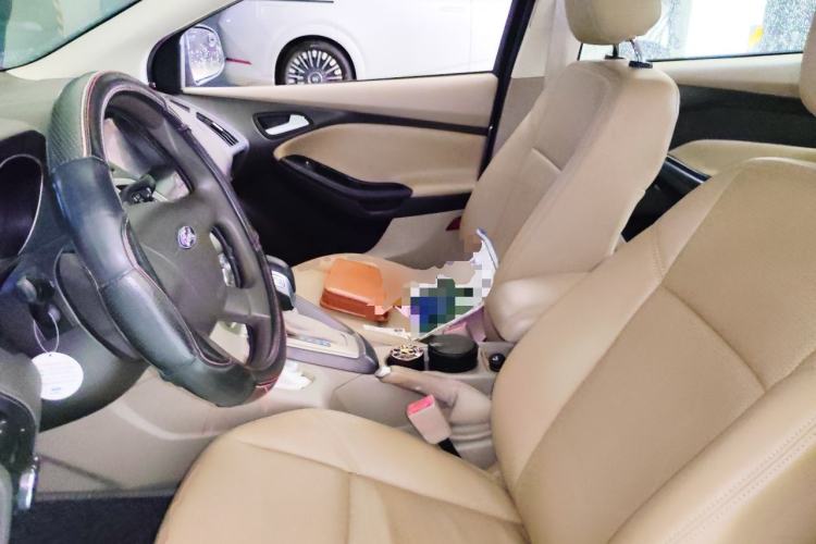 Used Ford Focus 2012 Sedan 1.6L Automatic Comfort Model Left Front Seat