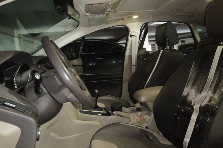 Used Ford Focus 2012 Hatchback 1.6L Manual Fashion Edition Left Front Seat