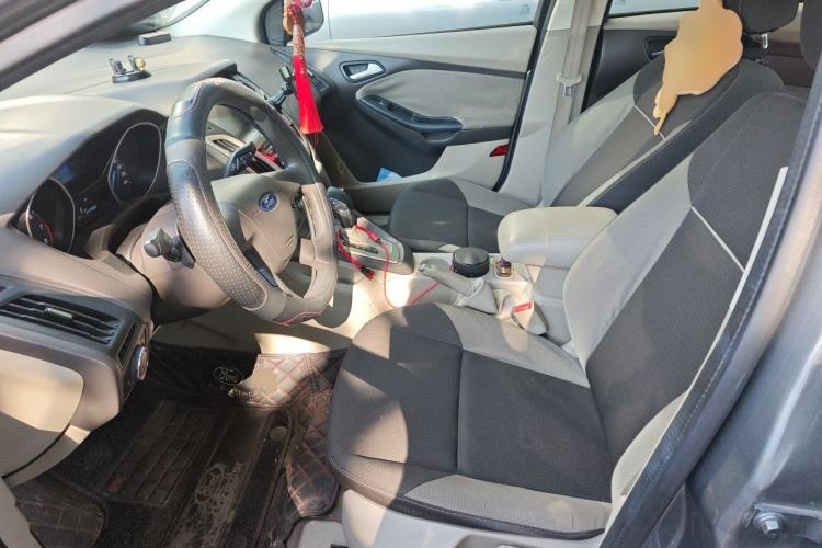 Used Ford Focus 2012 Sedan 1.6L Automatic Comfort Model Left Front Seat