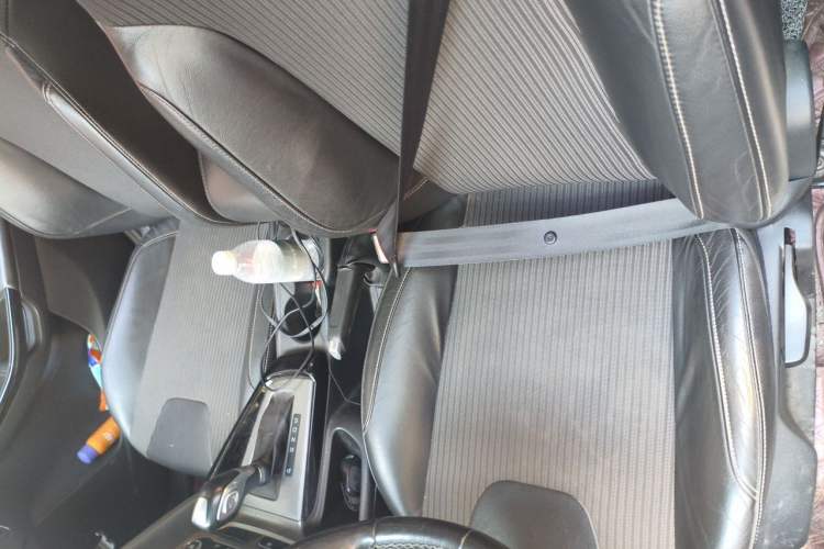 Used Ford Focus 2012 Sedan 1.6L Automatic Fashion Edition Left Front Seat