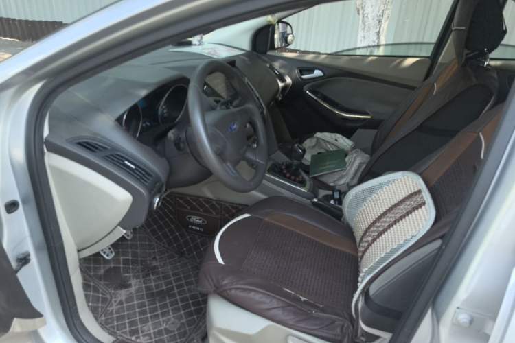 Used Ford Focus 2012 Sedan 1.6L Manual Comfort Model Left Front Seat