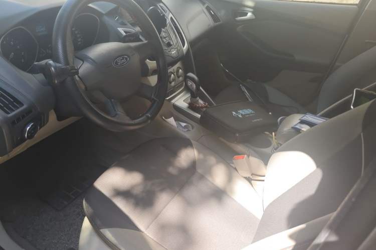 Used Ford Focus 2012 Sedan 1.6L Automatic Comfort Model Left Front Seat