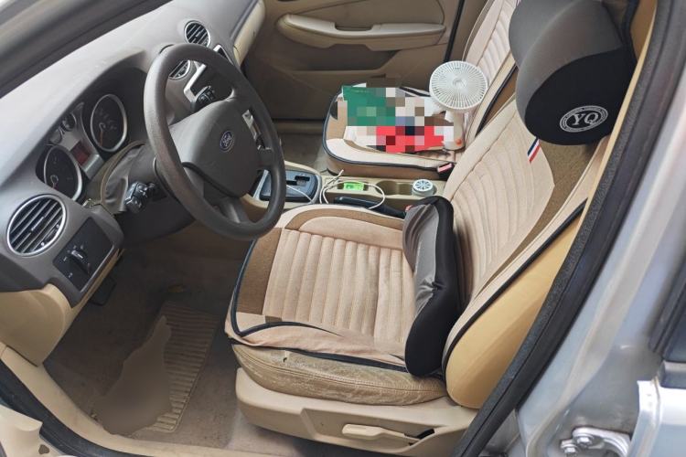 Used Ford Focus 2012 Sedan Classic 1.8L Automatic Base Model Left Front Seat