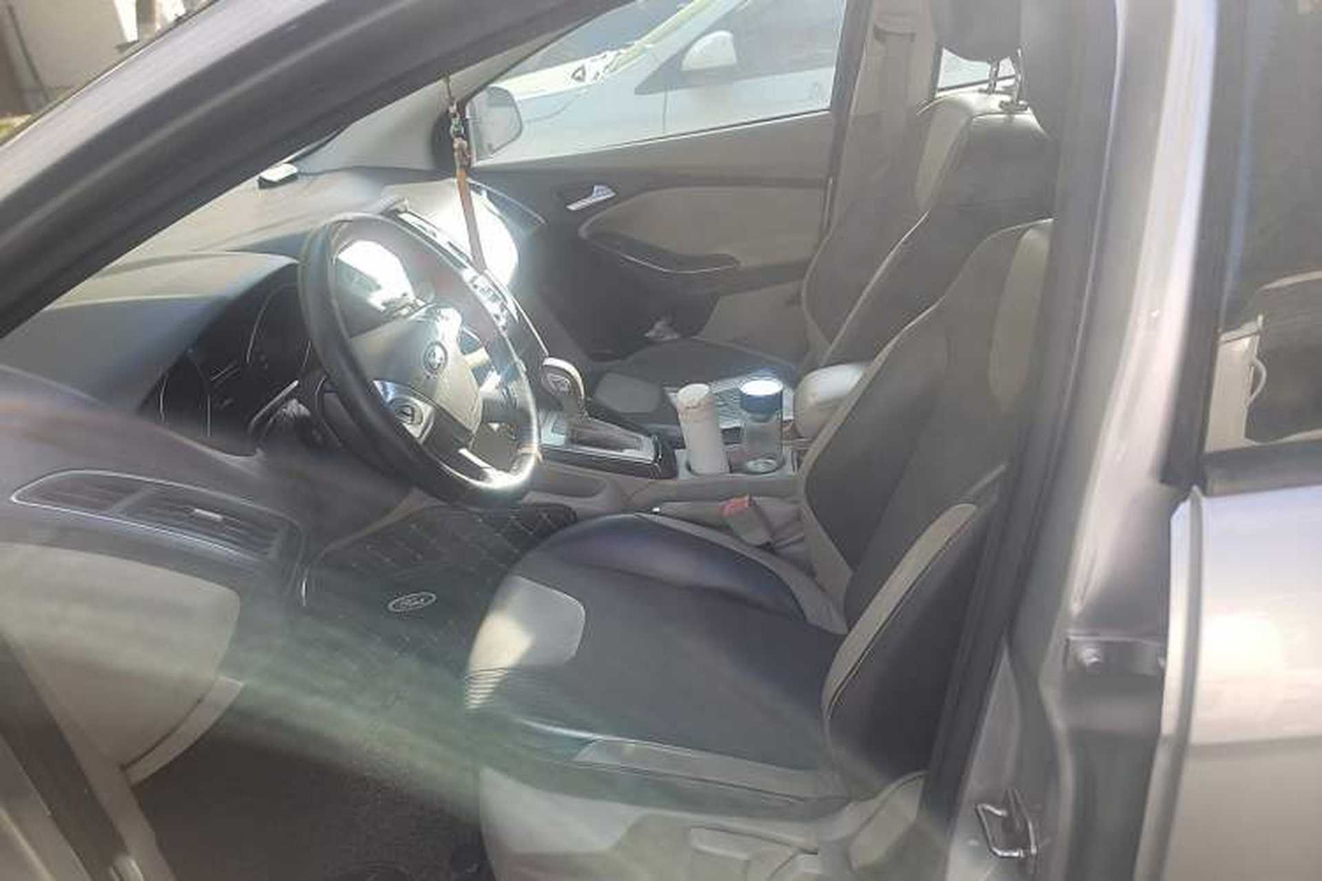 Used Ford Focus 2012 Sedan 1.6L Automatic Fashion Edition Left Front Seat