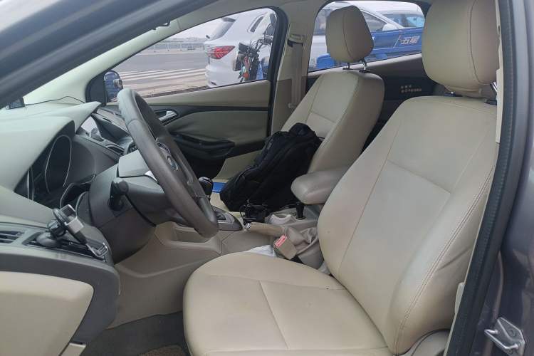 Used Ford Focus 2012 Sedan 1.6L Manual Comfort Model Left Front Seat