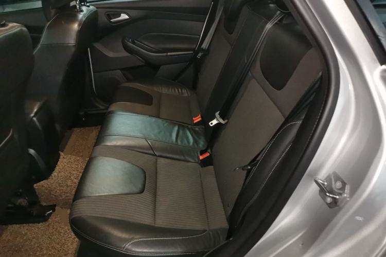 Used Ford Focus 2012 Sedan 1.6L Manual Fashion Edition Left Rear Seat