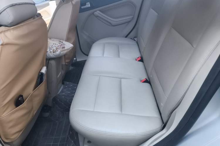 Used Ford Focus 2012 Sedan Classic 1.8L Automatic Fashion Edition Left Rear Seat