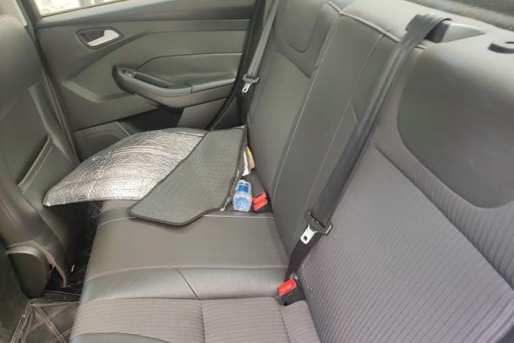 Used Ford Focus 2012 Sedan 1.6L Automatic Fashion Edition Left Rear Seat
