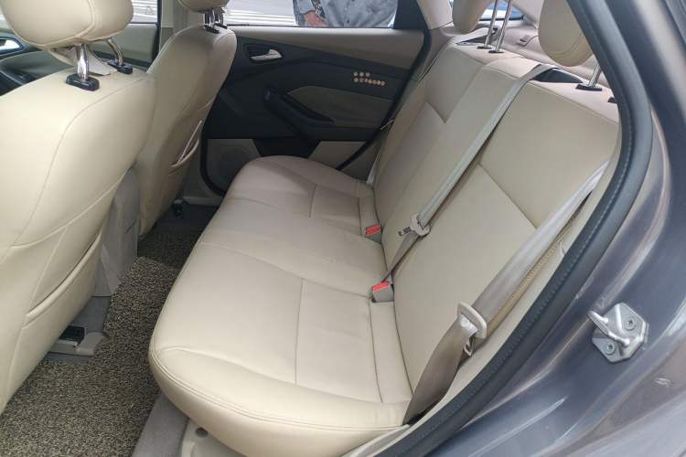 Used Ford Focus 2012 Sedan 1.6L Manual Comfort Model Left Rear Seat