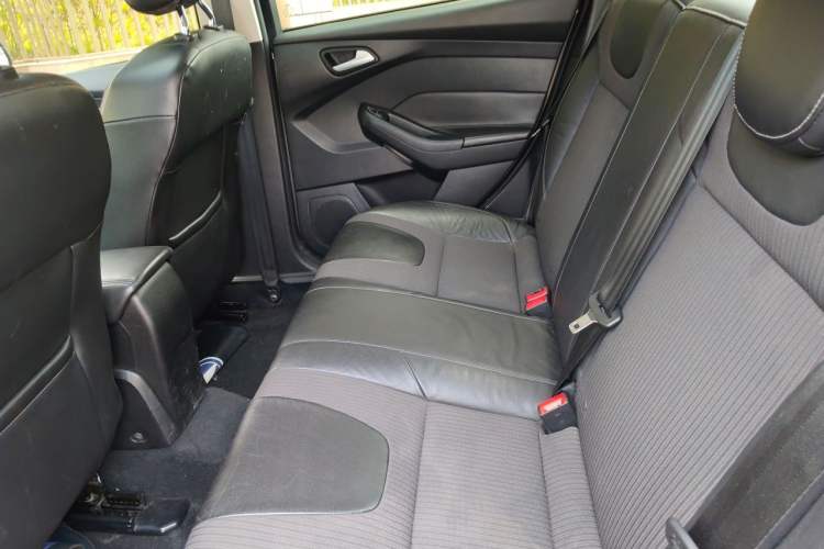 Used Ford Focus 2012 Sedan 1.6L Automatic Fashion Edition Left Rear Seat