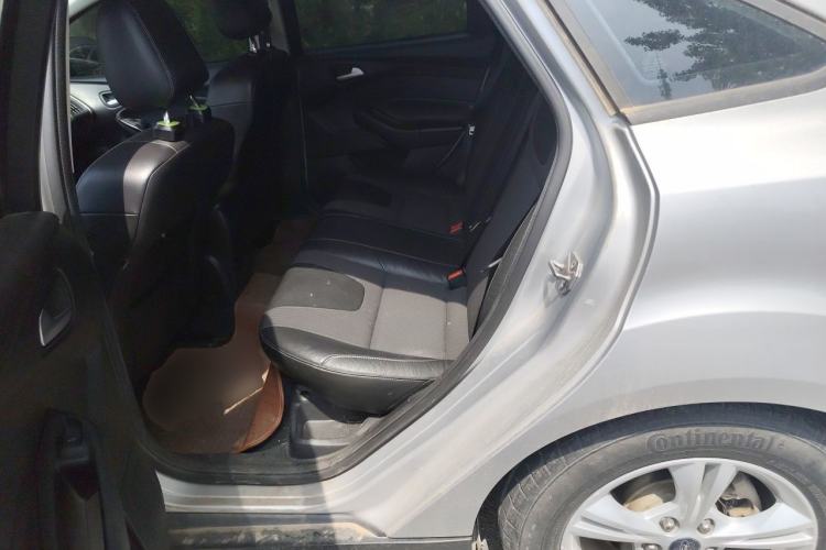 Used Ford Focus 2012 Sedan 1.6L Manual Fashion Edition Left Rear Seat