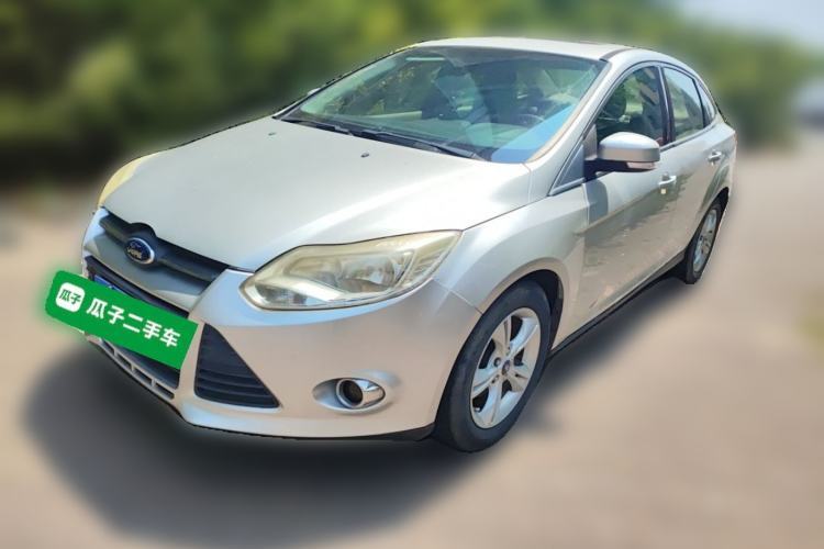 Used Ford Focus 2012 Sedan 1.6L Automatic Fashion Edition Guazi used car, China used car export, Used car for sale, Used Ford cars, Cheapest cars for sale
