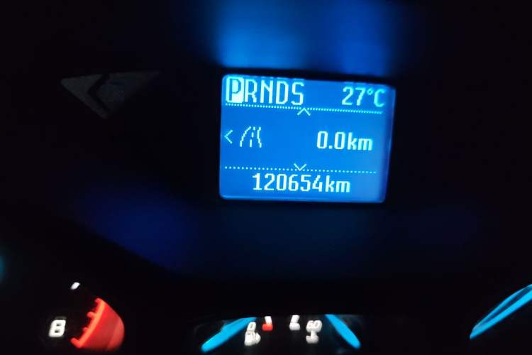 Used Ford Focus 2012 Sedan 1.6L Automatic Fashion Edition Odometer Close Up