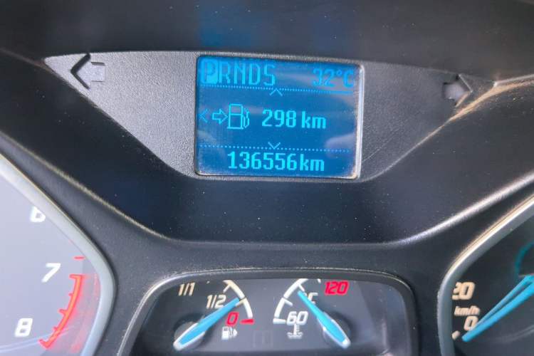 Used Ford Focus 2012 Sedan 1.6L Automatic Fashion Edition Odometer Close Up