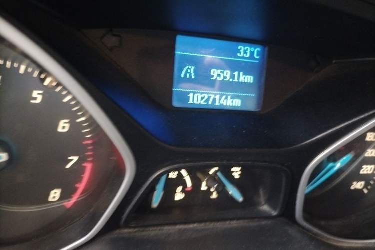 Used Ford Focus 2012 Sedan 1.6L Manual Comfort Model Odometer Close Up