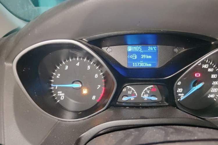 Used Ford Focus 2012 Sedan 1.6L Automatic Fashion Edition Odometer Close Up