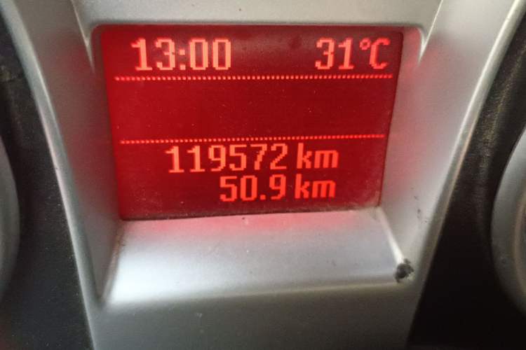 Used Ford Focus 2012 Sedan Classic 1.8L Manual Base Model Odometer Close Up