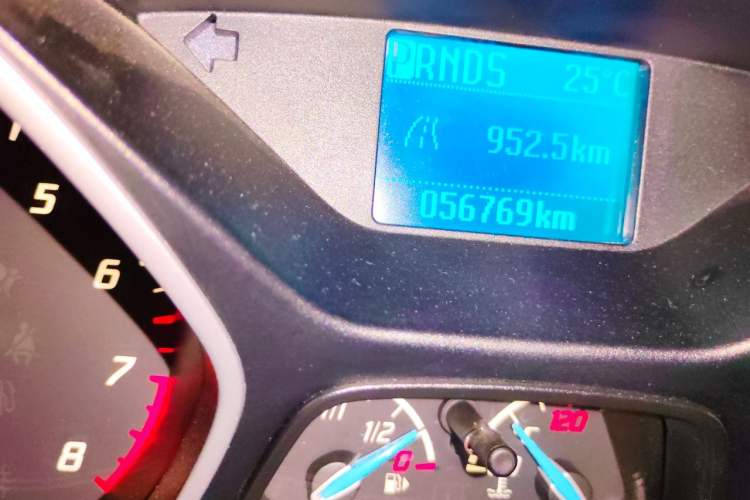 Used Ford Focus 2012 Sedan 1.6L Automatic Comfort Model Odometer Close Up