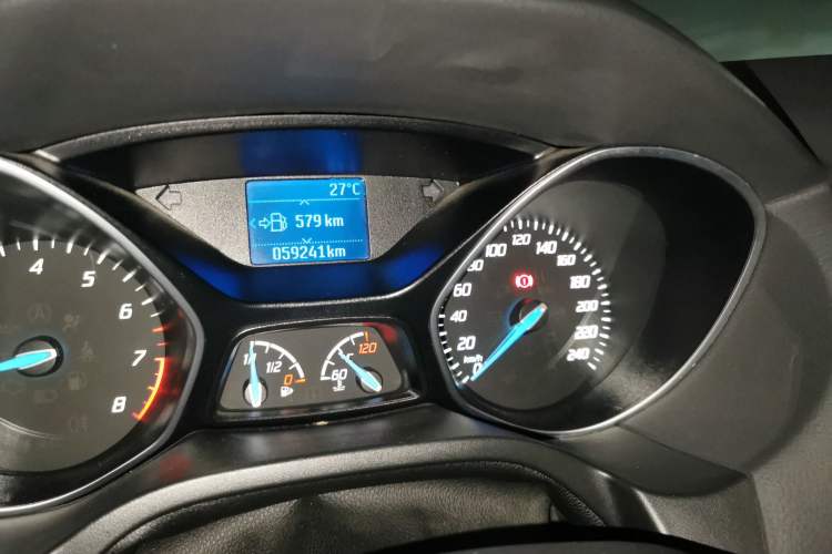 Used Ford Focus 2012 Sedan 1.6L Manual Fashion Edition Odometer Close Up