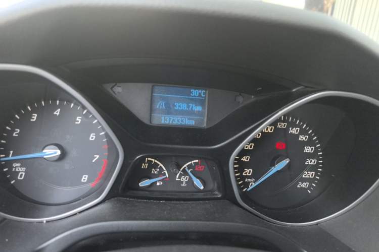 Used Ford Focus 2012 Sedan 1.6L Manual Comfort Model Odometer Close Up