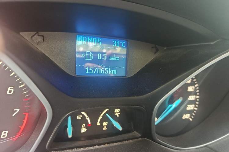 Used Ford Focus 2012 Sedan 1.6L Automatic Fashion Edition Odometer Close Up
