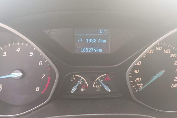 Used Ford Focus 2012 Sedan 1.6L Manual Comfort Model Odometer Close Up