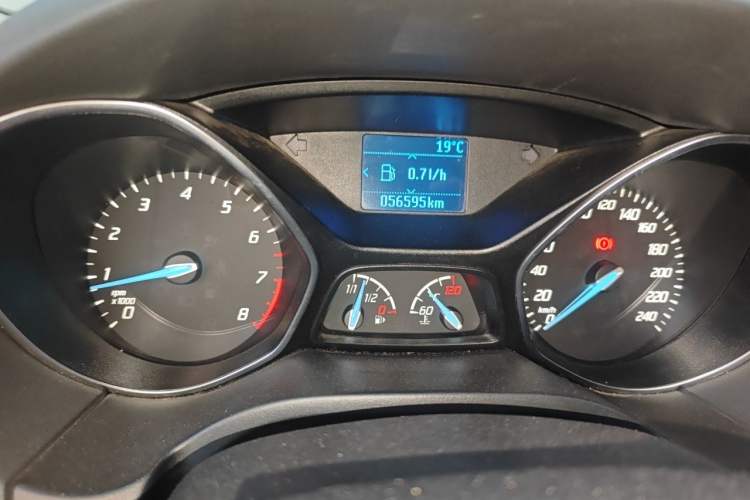 Used Ford Focus 2012 Hatchback 1.6L Manual Fashion Edition Odometer Close Up
