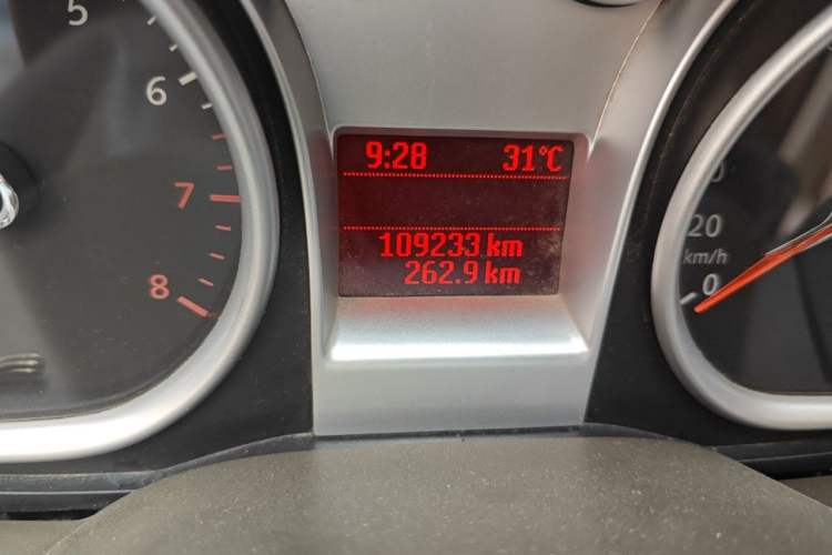 Used Ford Focus 2012 Sedan Classic 1.8L Automatic Base Model Odometer Close Up
