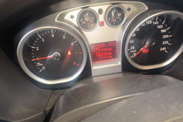 Used Ford Focus 2012 Sedan Classic 1.8L Automatic Base Model Odometer Close Up