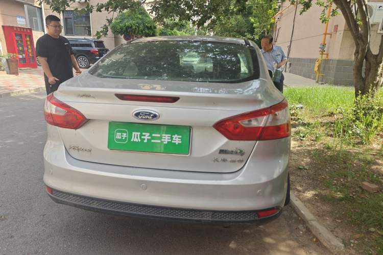 Used Ford Focus 2012 Sedan 1.6L Automatic Fashion Edition Rear