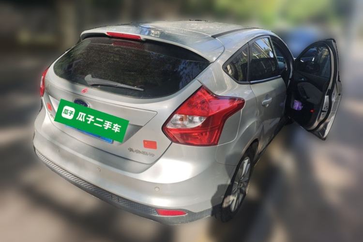 Used Ford Focus 2012 Hatchback 1.6L Automatic Comfort Model Rear Right 45 Deg