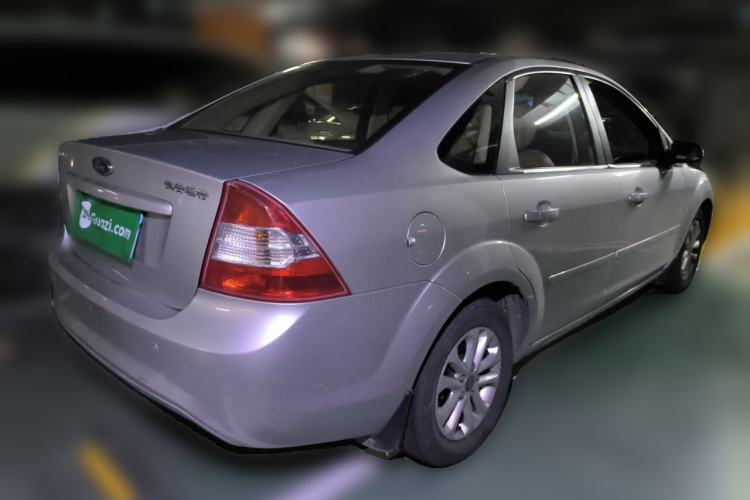 Used Ford Focus 2012 Sedan Classic 1.8L Automatic Fashion Edition Rear Right 45 Deg