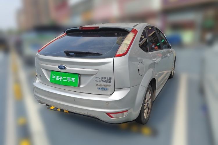 Used Ford Focus 2012 Hatchback Classic 1.8L Manual Fashion Edition Rear Right 45 Deg