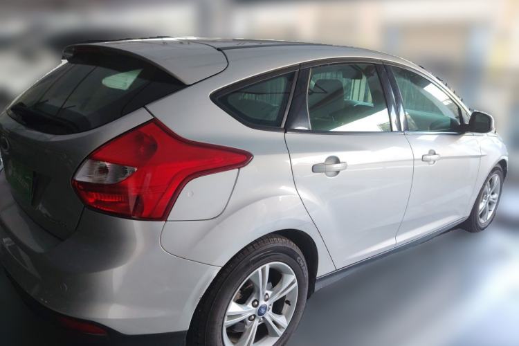 Used Ford Focus 2012 Hatchback 1.6L Automatic Fashion Edition Rear Right 45 Deg