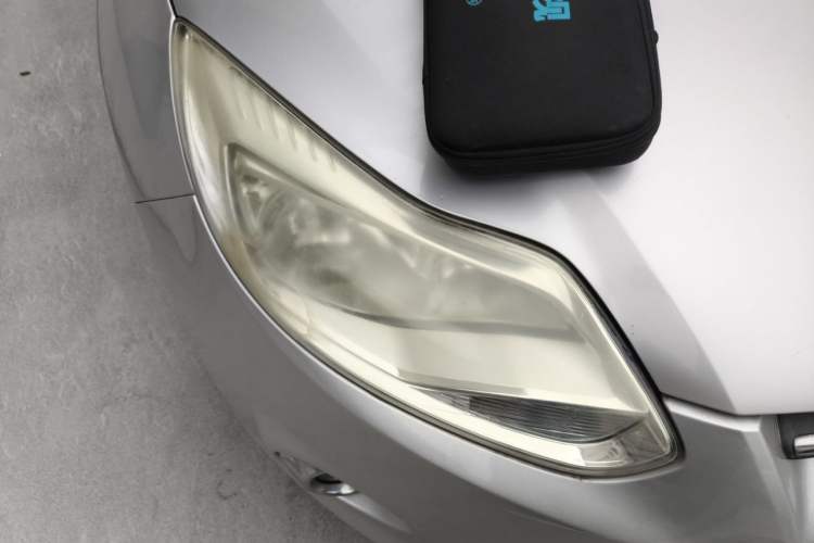 Used Ford Focus 2012 Hatchback 1.6L Automatic Fashion Edition Right Front Headlight