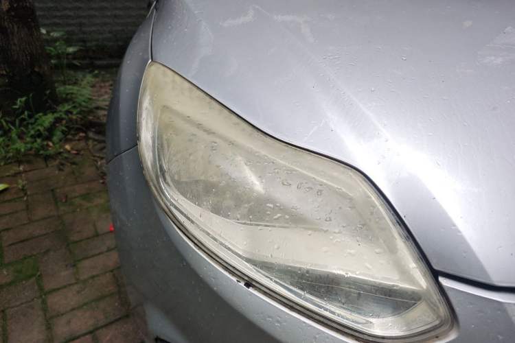 Used Ford Focus 2012 Sedan 1.6L Automatic Comfort Model Right Front Headlight