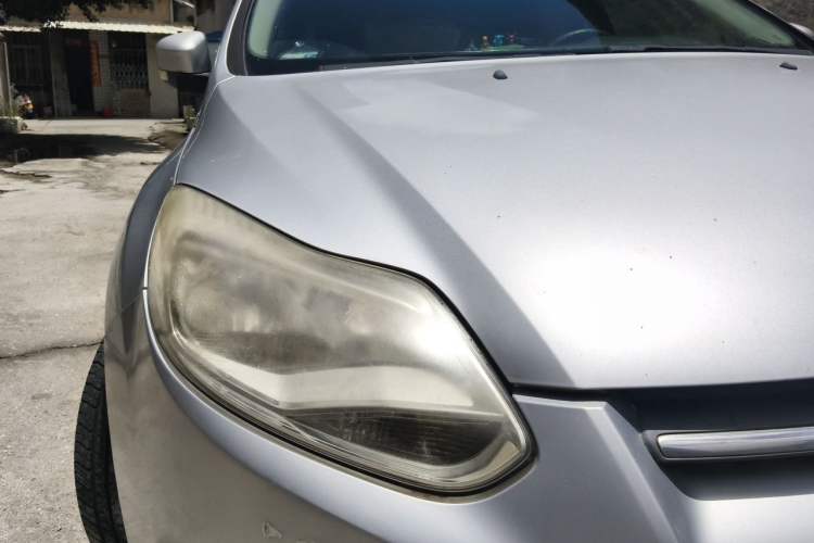 Used Ford Focus 2012 Hatchback 1.6L Manual Comfort Model Right Front Headlight