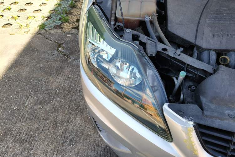 Used Ford Focus 2012 Hatchback Classic 1.8L Automatic Base Model Right Front Headlight