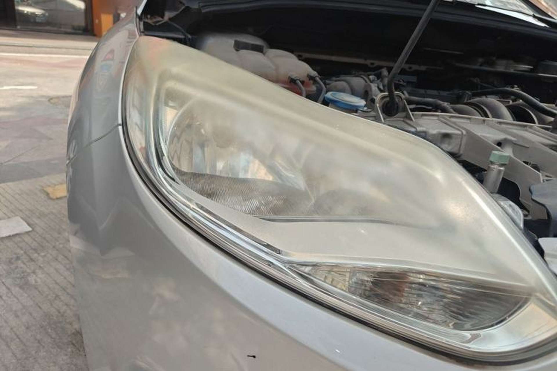 Used Ford Focus 2012 Sedan 1.6L Automatic Fashion Edition Right Front Headlight
