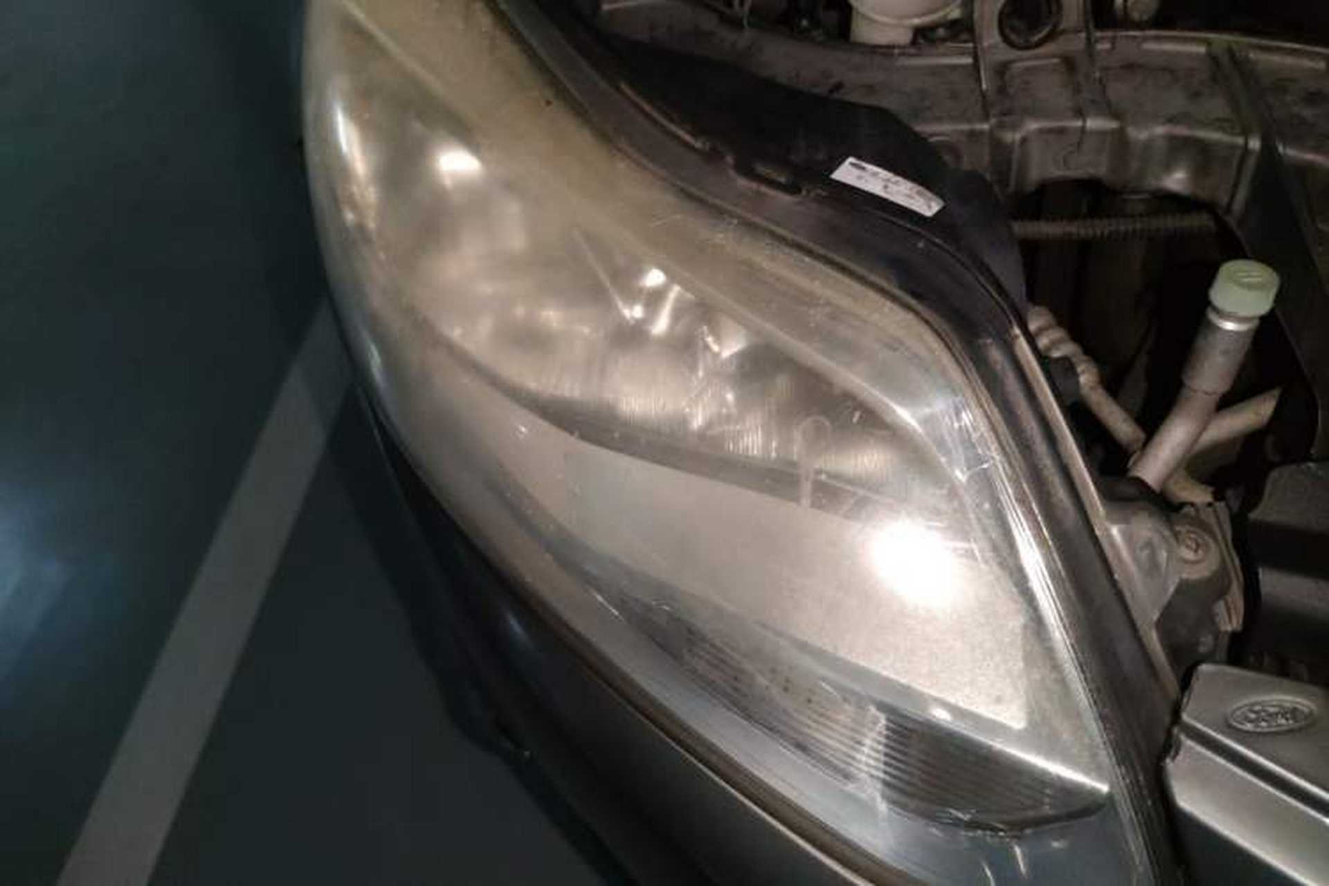 Used Ford Focus 2012 Hatchback 1.6L Automatic Fashion Edition Right Front Headlight