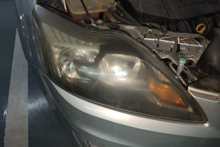 Used Ford Focus 2012 Hatchback Classic 1.8L Automatic Fashion Edition Right Front Headlight