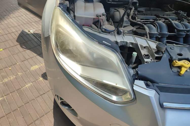 Used Ford Focus 2012 Sedan 1.6L Automatic Fashion Edition Right Front Headlight