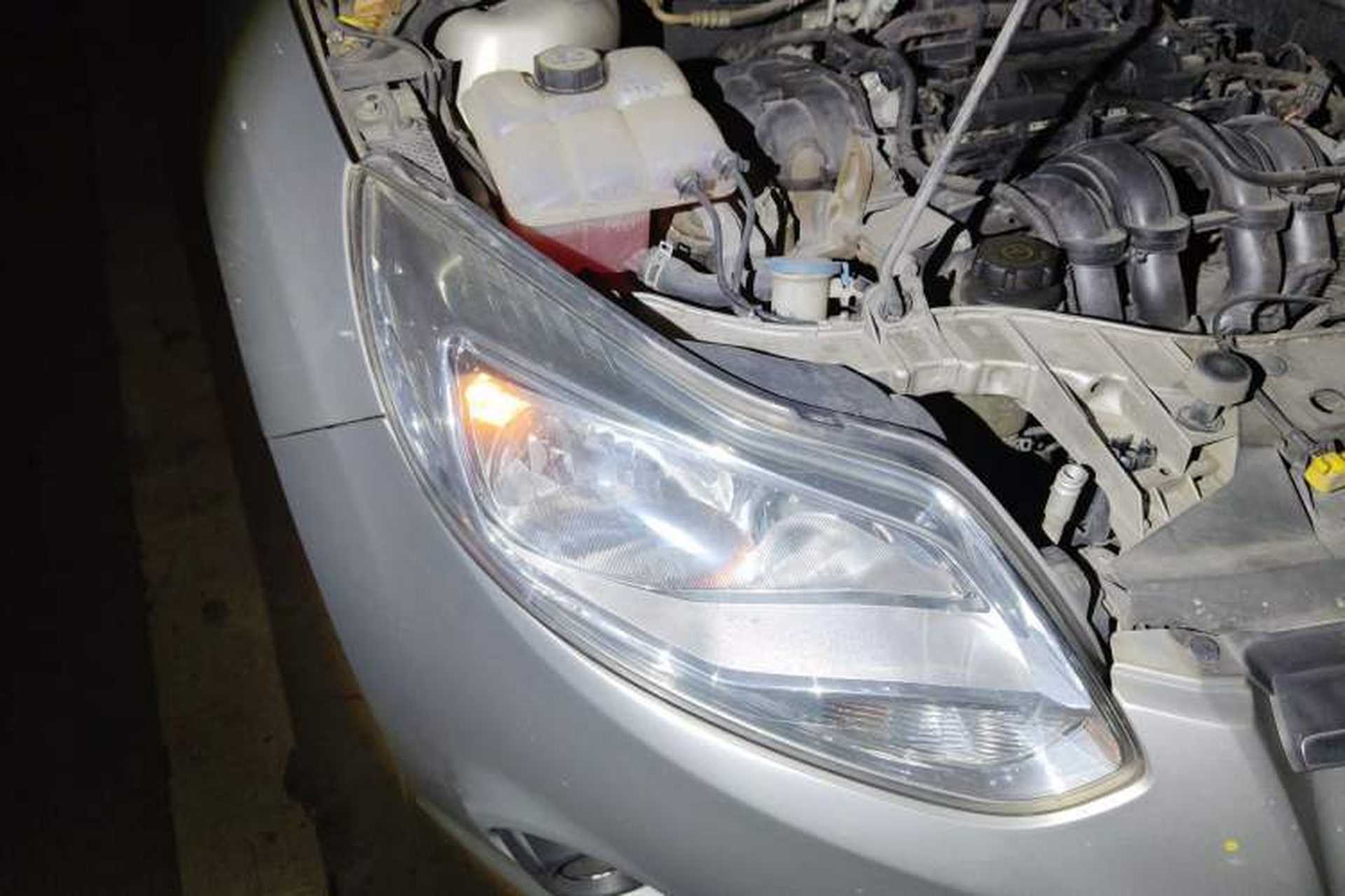 Used Ford Focus 2012 Hatchback 1.6L Automatic Comfort Model Right Front Headlight