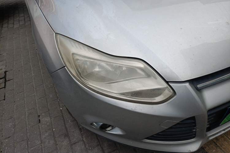 Used Ford Focus 2012 Sedan 1.6L Automatic Fashion Edition Right Front Headlight